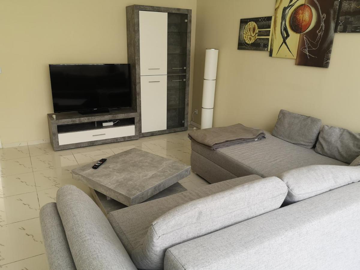 Ferienwohnung Civrilli Teuchern Exterior foto